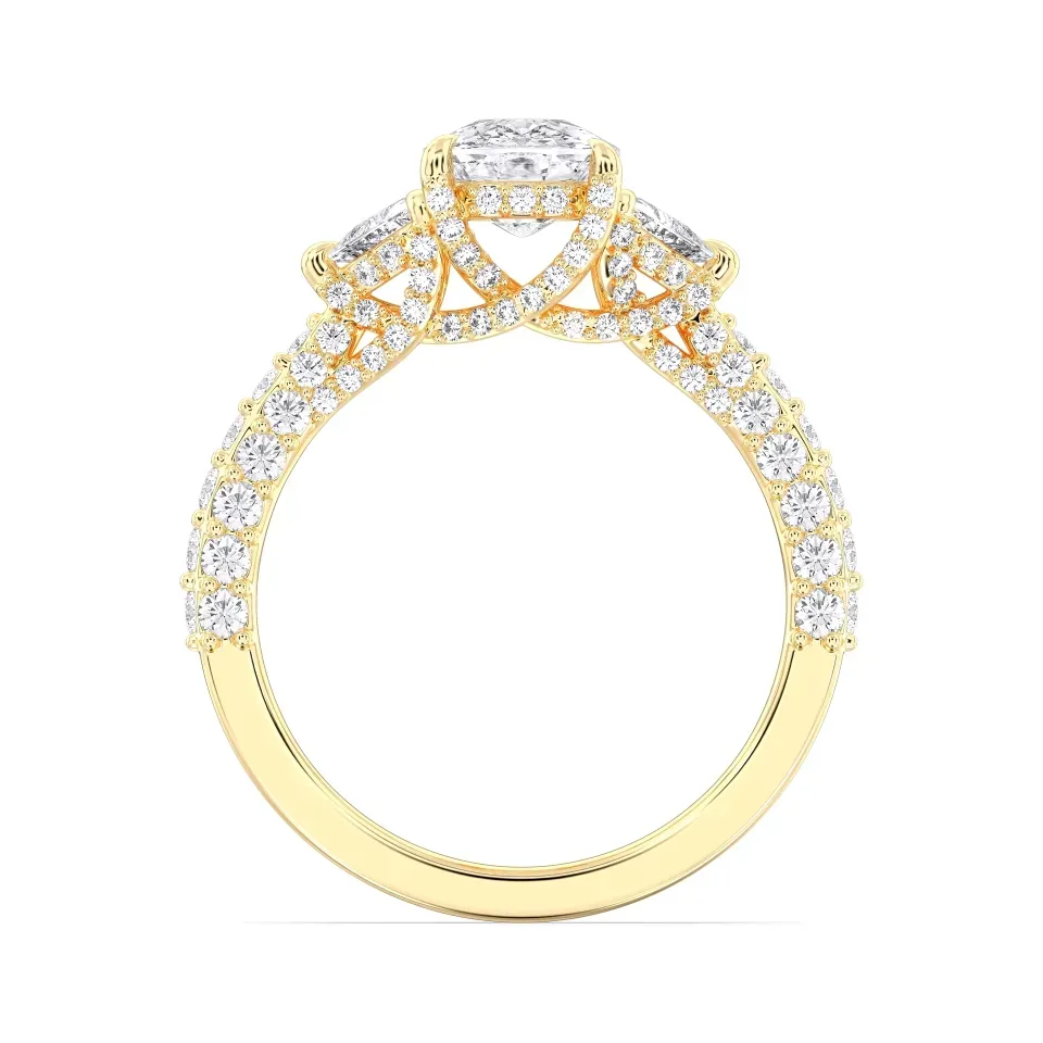 Yellow gold Cushion Cut High End Ring